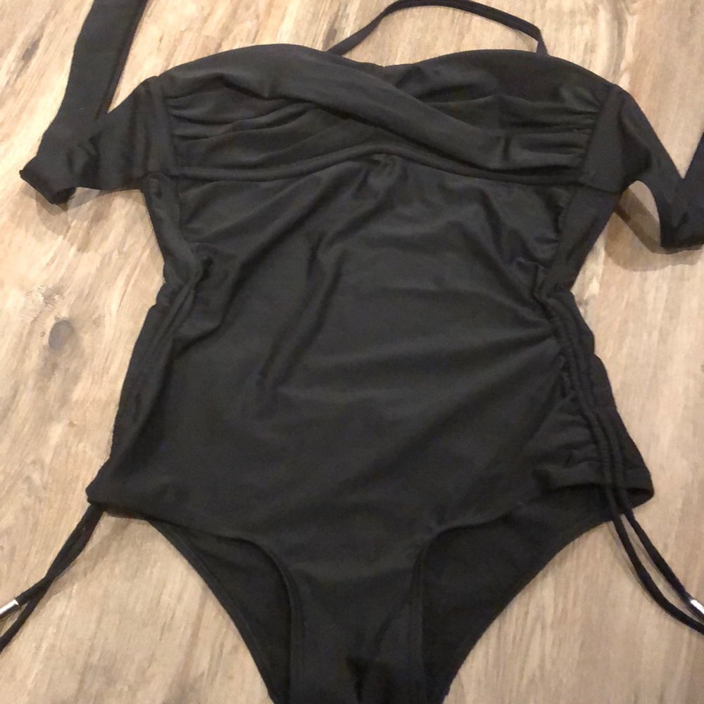 One piece bathing suit